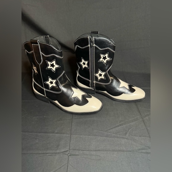 Zara Shoes - ZARA Black and White Star Cowboy Boots